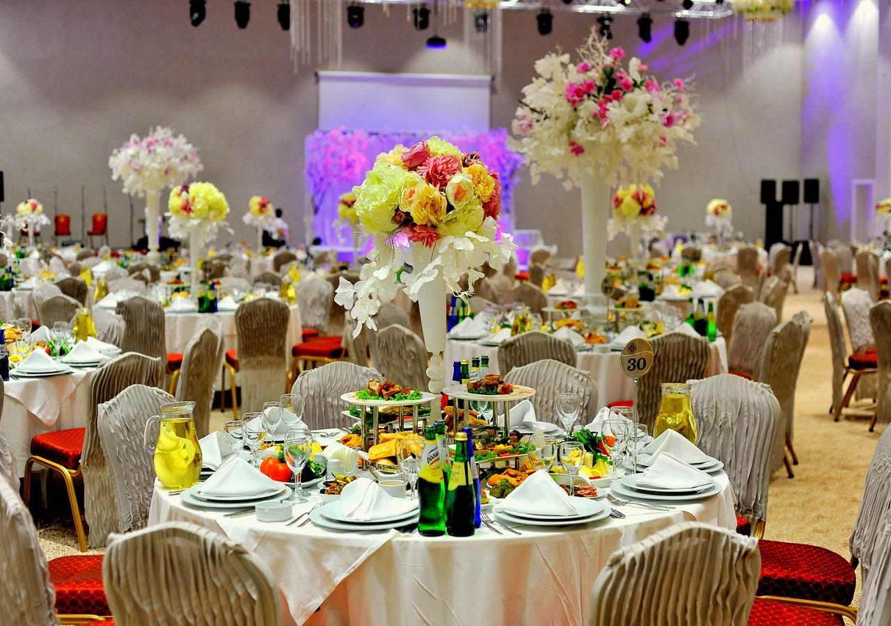 Euphoria Batumi Convention & Casino Hotel Exterior foto A wedding reception