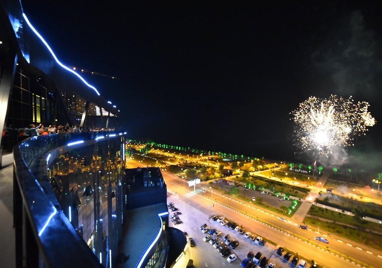 Euphoria Batumi Convention & Casino Hotel Exterior foto Fireworks at the 2012 Olympics
