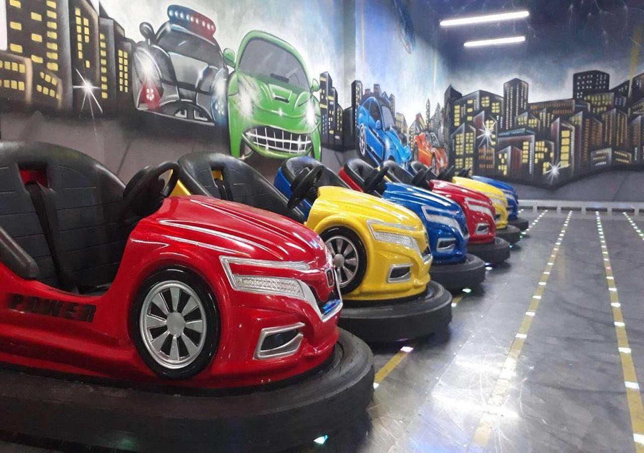 Euphoria Batumi Convention & Casino Hotel Exterior foto The bumper car track at the centre