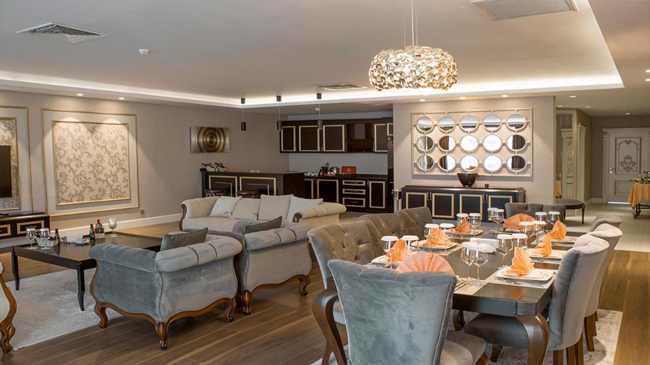 Euphoria Batumi Convention & Casino Hotel Exterior foto A suite at the hotel